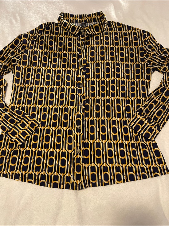 Anthropologie Tops - Anthropologie Navy and Gold Geometric Chain-Print Button-Down Shirt